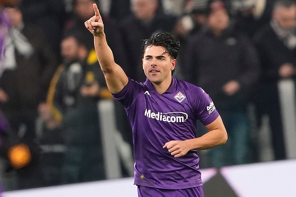 | Photo: Fabio Ferrari/LaPresse via AP : Serie A 2024-25: Fiorentina's Riccardo Sottil celebrates after scoring his side's second goal