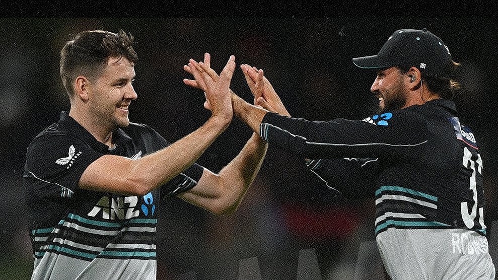 Photo: X | BLACKCAPS : New Zealand players celebrating after a wicket against Sri Lanka in the 2nd T20I match.
