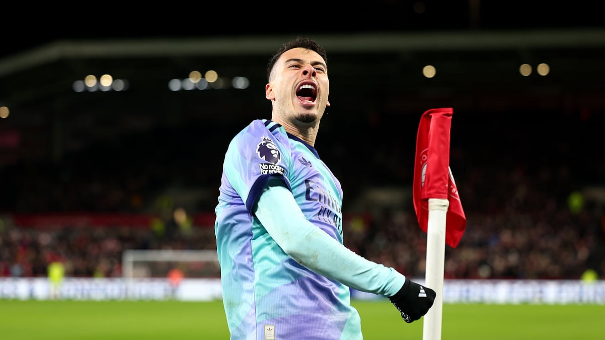 Gabriel Martinelli celebrates Arsenal's third goal in their win over Brentford