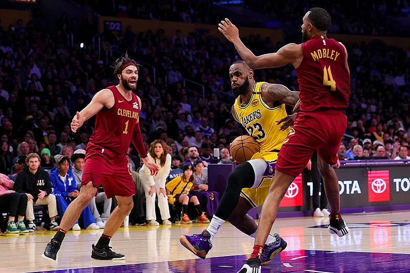 NBA Basketball: Cleveland Cavaliers vs Los Angeles Lakers