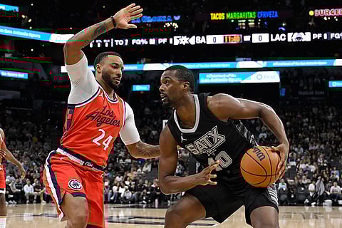 NBA Basketball Game: San Antonio Spurs vs Los Angeles Clippers