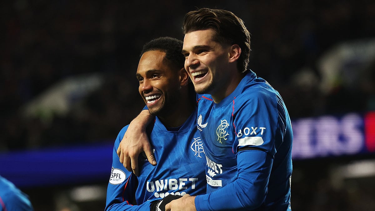 Rangers hammered Celtic - null