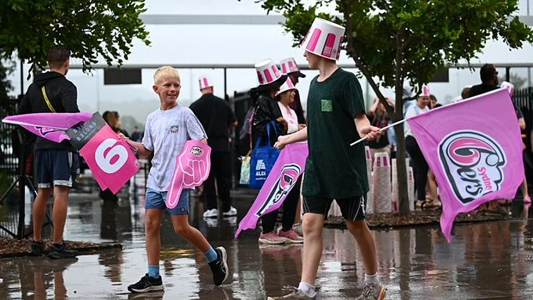 Sydney Sixers fans. - X/BBL