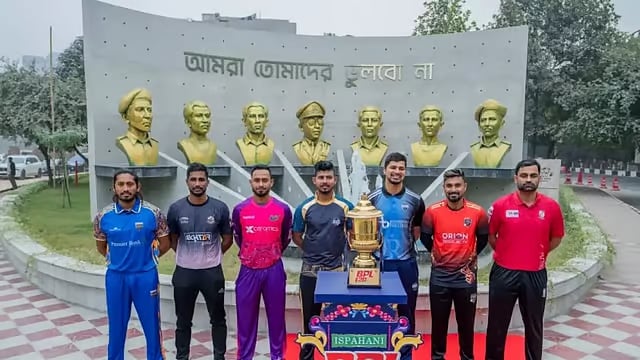 X/Bangladesh Premier League : Bangladesh Premier League captains pose with the trophy ahead of the 2024-25 season. 