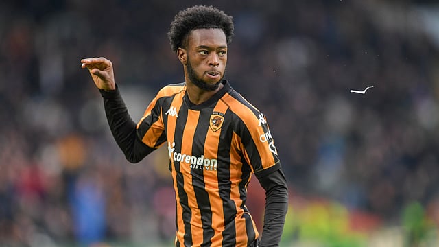 EFL Championship Wrap: Leeds Blow Two-Goal Lead; Sheffield United And Burnley Both Win