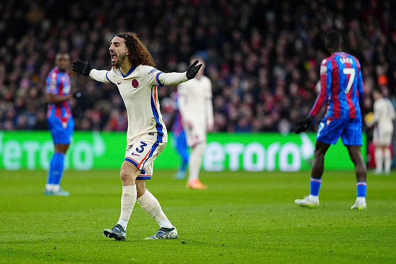 English Premier League soccer match Crystal Palace vs Chelsea photos: Marc Cucurella