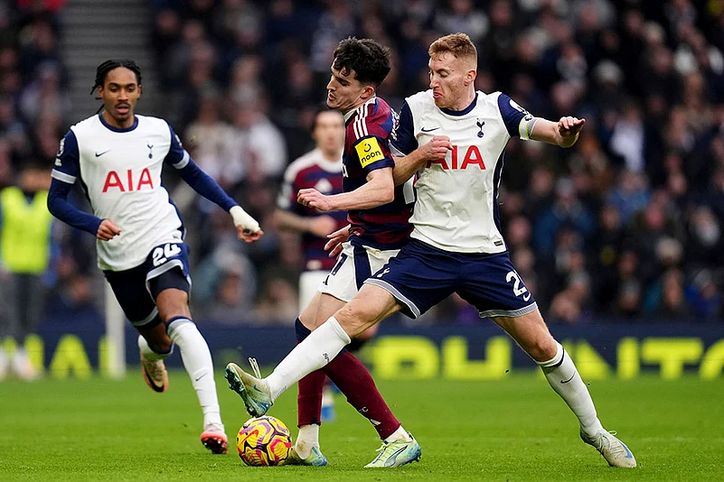 English Premier League soccer match Tottenham and Newcastle photos: Dejan Kulusevski