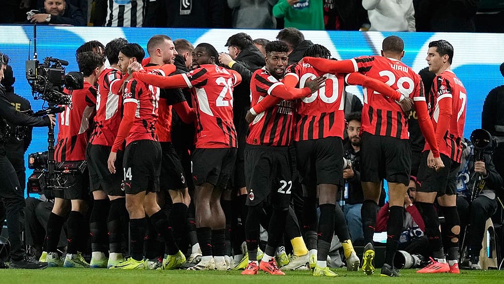 | Photo: AP/Altaf Qadri : Italian Super Cup: AC Milan take on rivals Inter.