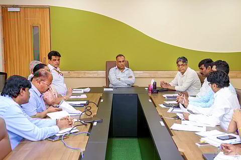 Karnataka govt meeting on HPMV cases