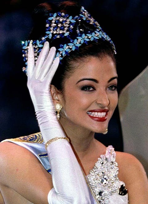 Aishwarya Rai winning the Miss World 1994