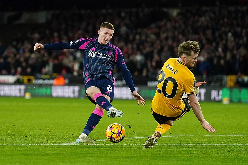 Premier League Soccer Nottingham Forest vs Wolverhampton Wanderers match pics: Elliot Anderson