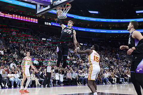 NBA 2024-25: Jazz forward Lauri Markkanen (23) dunks the ball against the Hawks