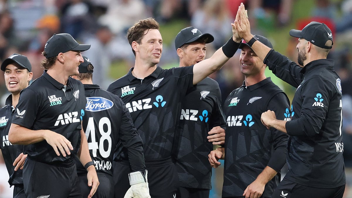 New Zealand's Matt Henry celebrates
