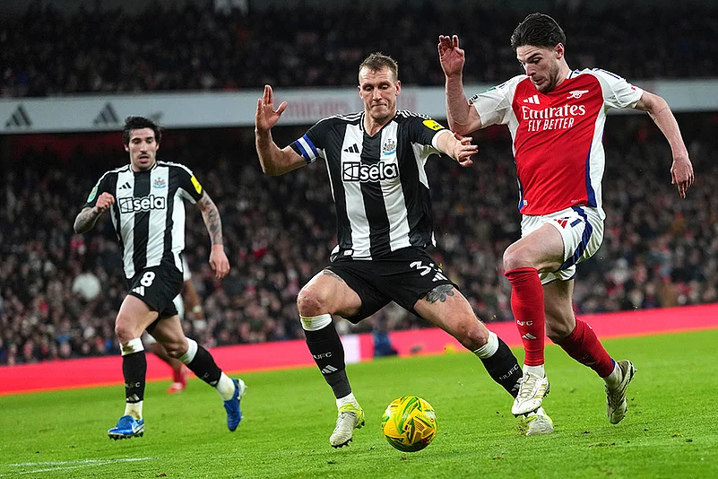 EFL Cup Semi final first-leg Arsenal Vs Newcastle United soccer match photos: Declan Rice