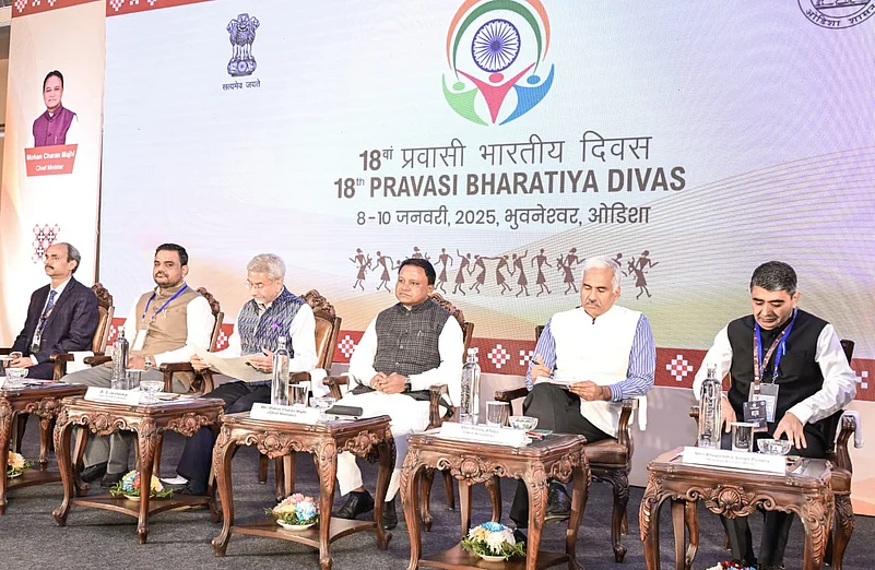 EAM S Jaishankar alongside other dignitaries at Pravasi Bharatiya Diwas event in Bhubaneshwar
