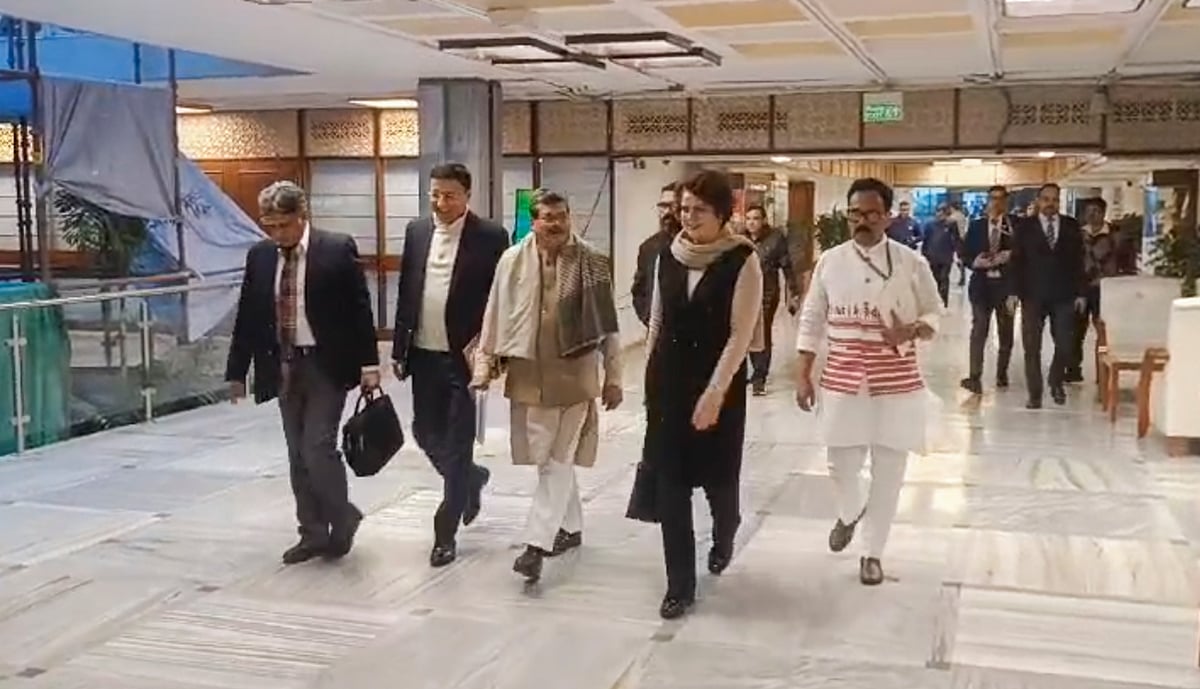 PTI : Simultaneous polls parliamentary committee meeting