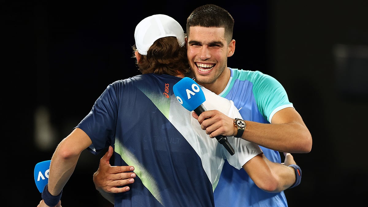 Carlos Alcaraz played a warm-up match against Alex de Minaur in Melbourne