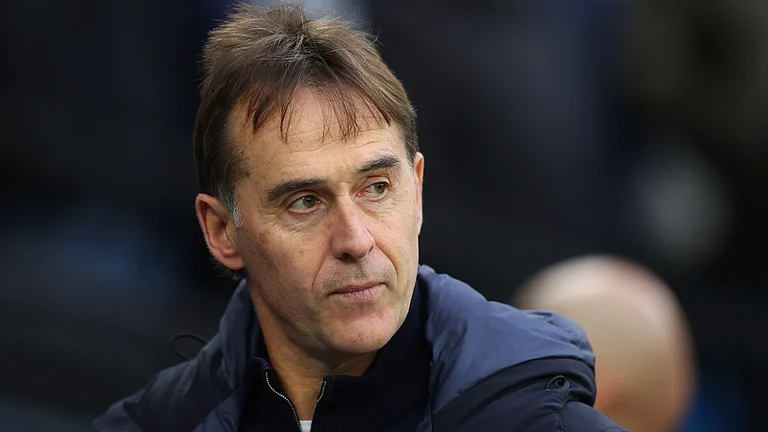 Julen Lopetegui leaves with the Hammers sitting 14th in the Premier League. - null