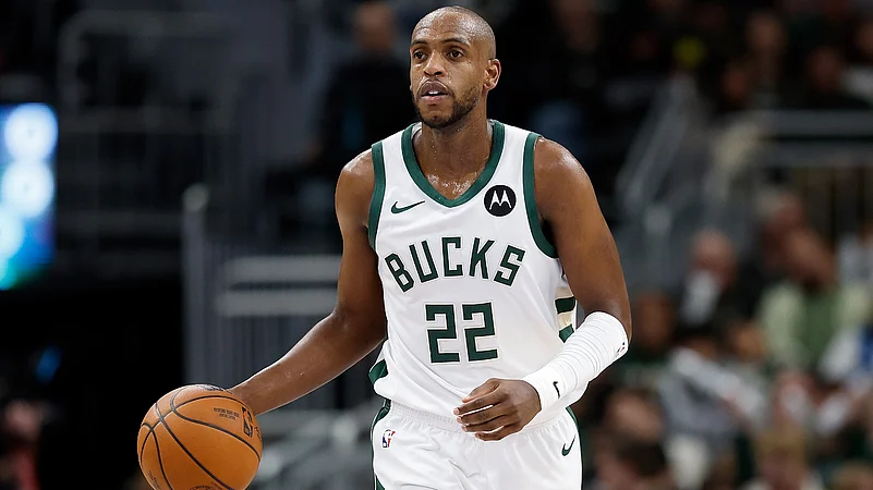 Milwaukee Bucks Vs San Antonio Spurs