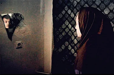 'I Feel Compelled To Reassemble Forbidden And Forgotten Images In My Films' | Iranian Filmmaker Nahid Hassanzadeh