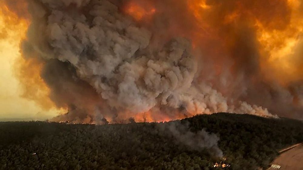 FILE IMAGE : Australian Bushfire