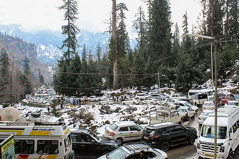 Fresh snowfall in Manali