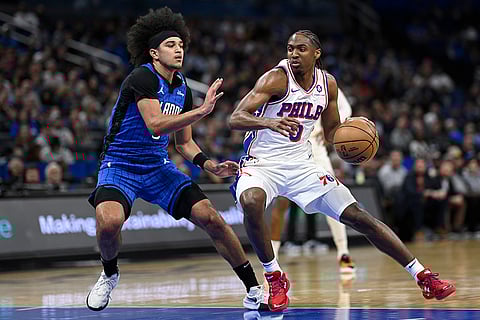 NBA 2024-25: 76ers guard Tyrese Maxey (0) drives to the basket