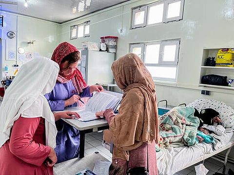 MSF gynaecologists in Khost
MSF gynaecologists check the medical records of mothers at Khost Maternity Hospital.