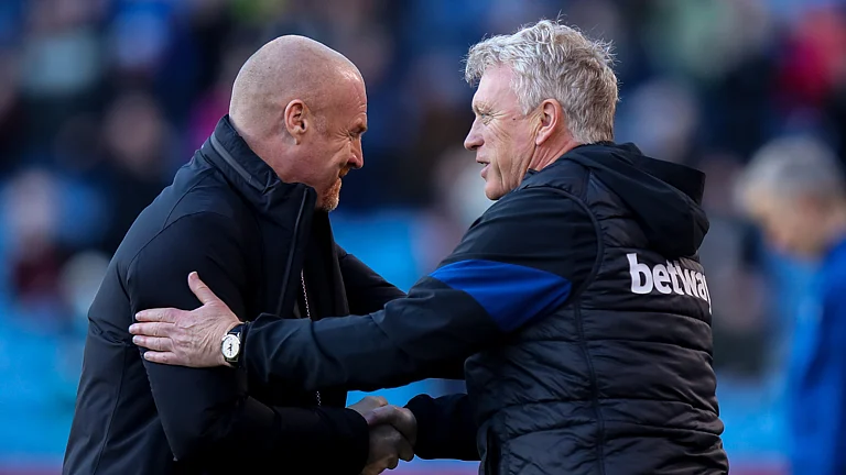 Sean Dyche has backed David Moyes to take Everton forward - null