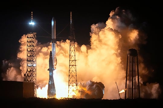 Jeff Bezos' Blue Origin Launches New Glenn Rocket On First Test Flight