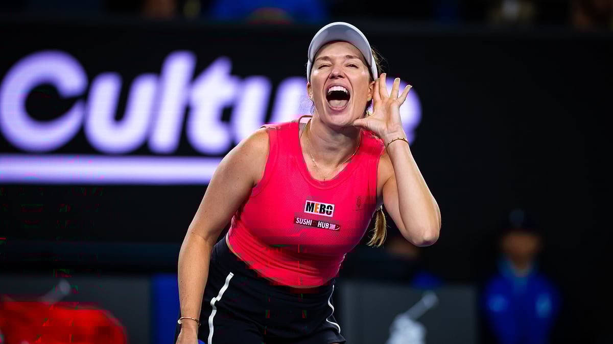 Danielle Collins teases the crowd in Melbourne