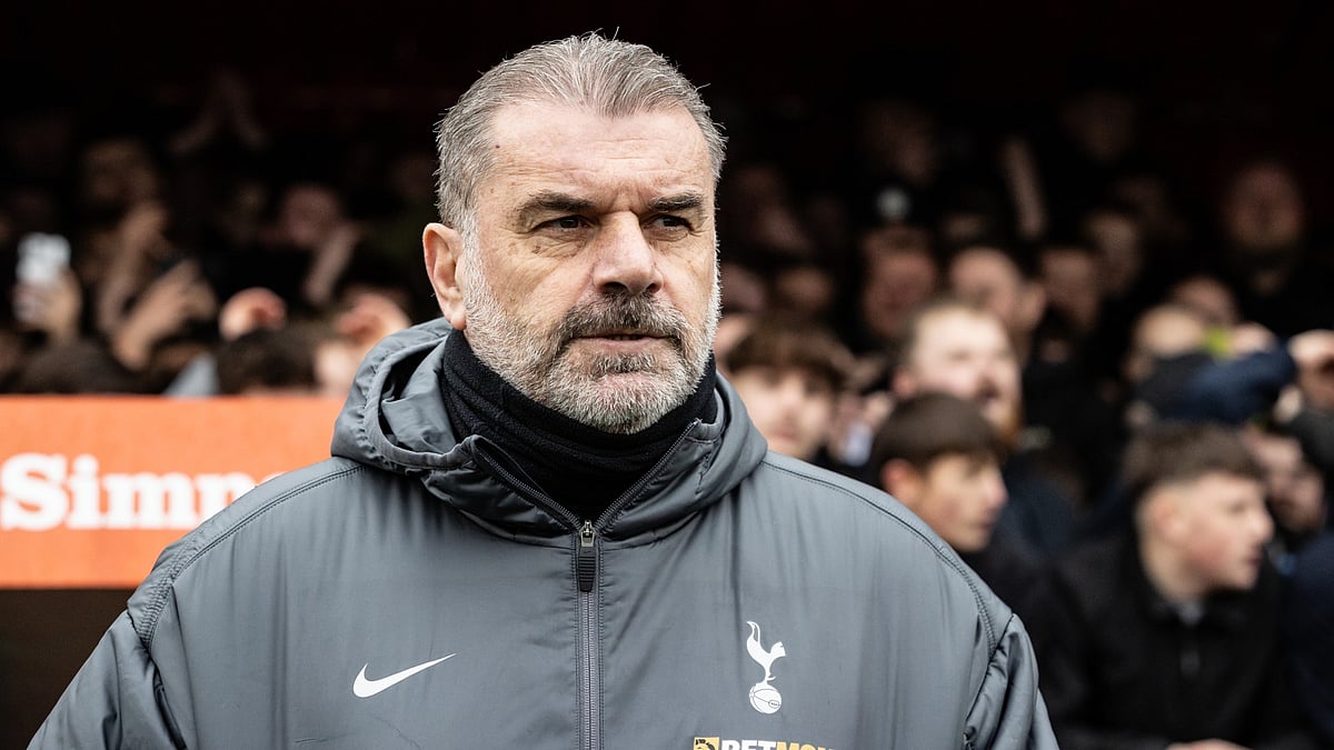 Tottenham manager Ange Postecoglou - null