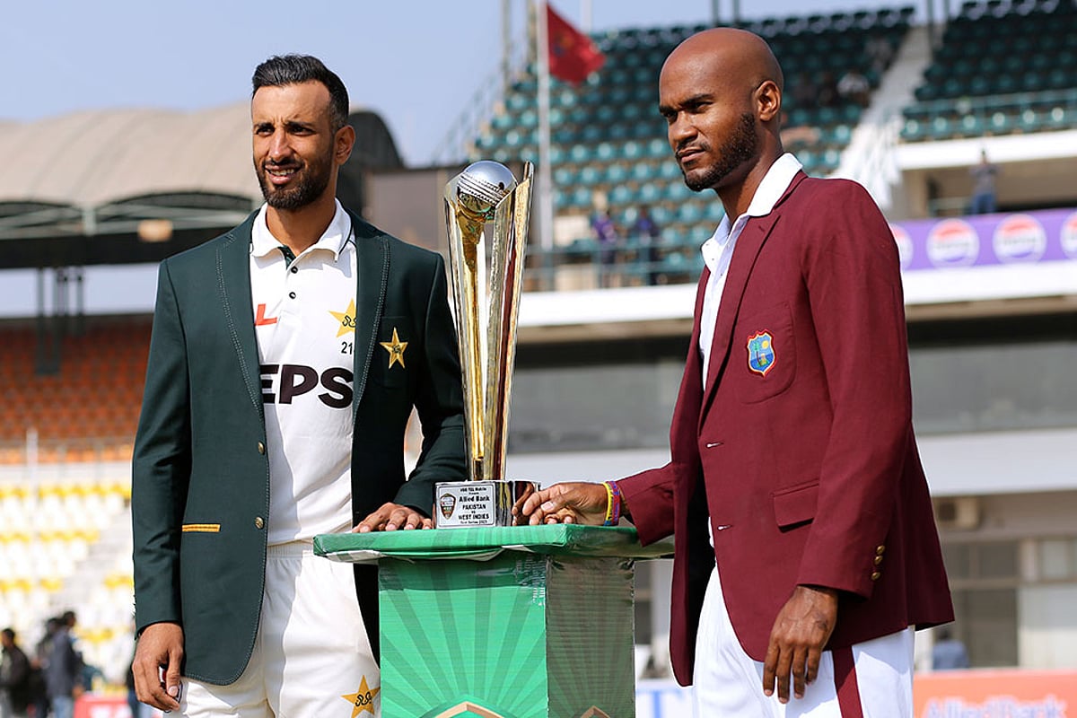 Kraigg Brathwaite & Shan Masood