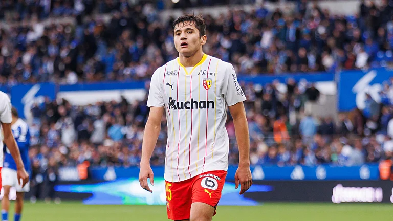 Abdukodir Khusanov has signed for Manchester City from Lens - null