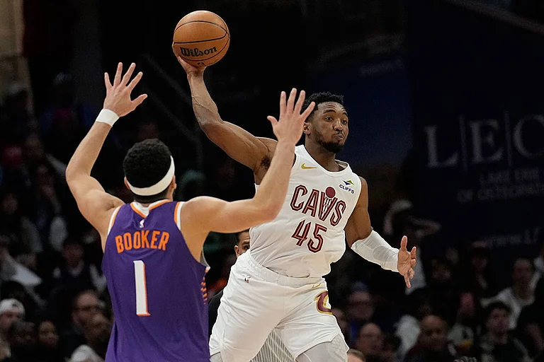 Suns Cavaliers Basketball - | Photo: AP/Sue Ogrocki