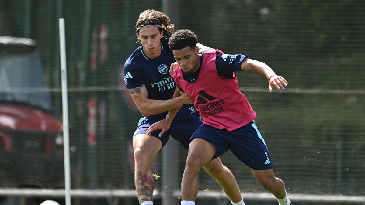 Riccardo Calafiori and Ethan Nwaneri pictured in training