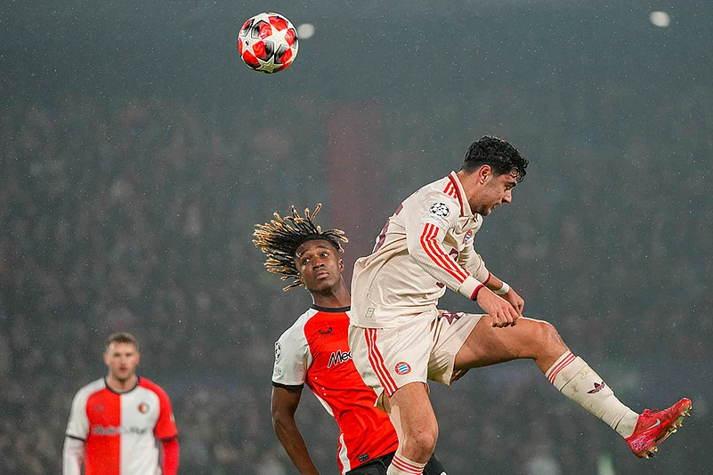 UEFA Champions League Football - Feyenoord vs Bayern Munich_Aleksandar Pavlovic