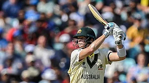 X/ICC : Steve Smith.