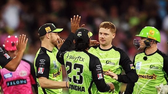 Big Bash League: Thunder Reign Supreme In Sydney Smash To Book Final Against Hobart Hurricanes