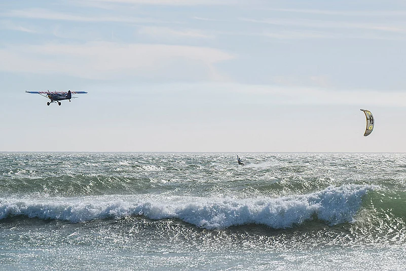 Plane Jump 2025 South Africa - Kitesurfer Lasse Walker