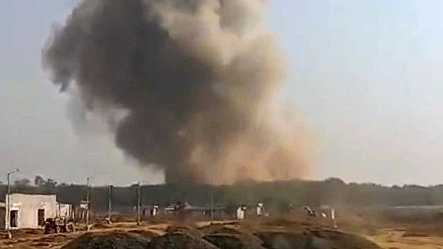 | Photo- PTI : Blast In Maharashtra, At Least 8 Dead; Panel Meets On Waqf Amendment Bill, 10 MPs Suspended And More | January 24 News Wrap