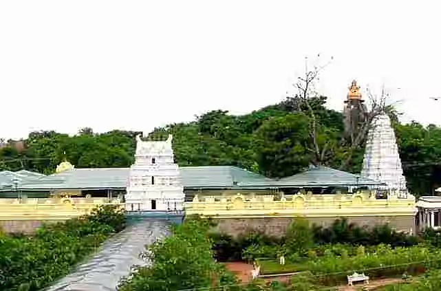 Sri Gnana Saraswathi Temple, Basar, Telangana