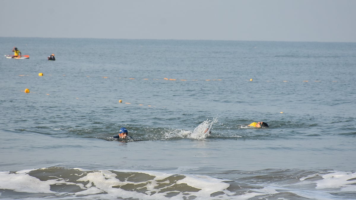 Special Arrangement : Swimmers take part in Den Den 2025 Sea Swimming Championship. 