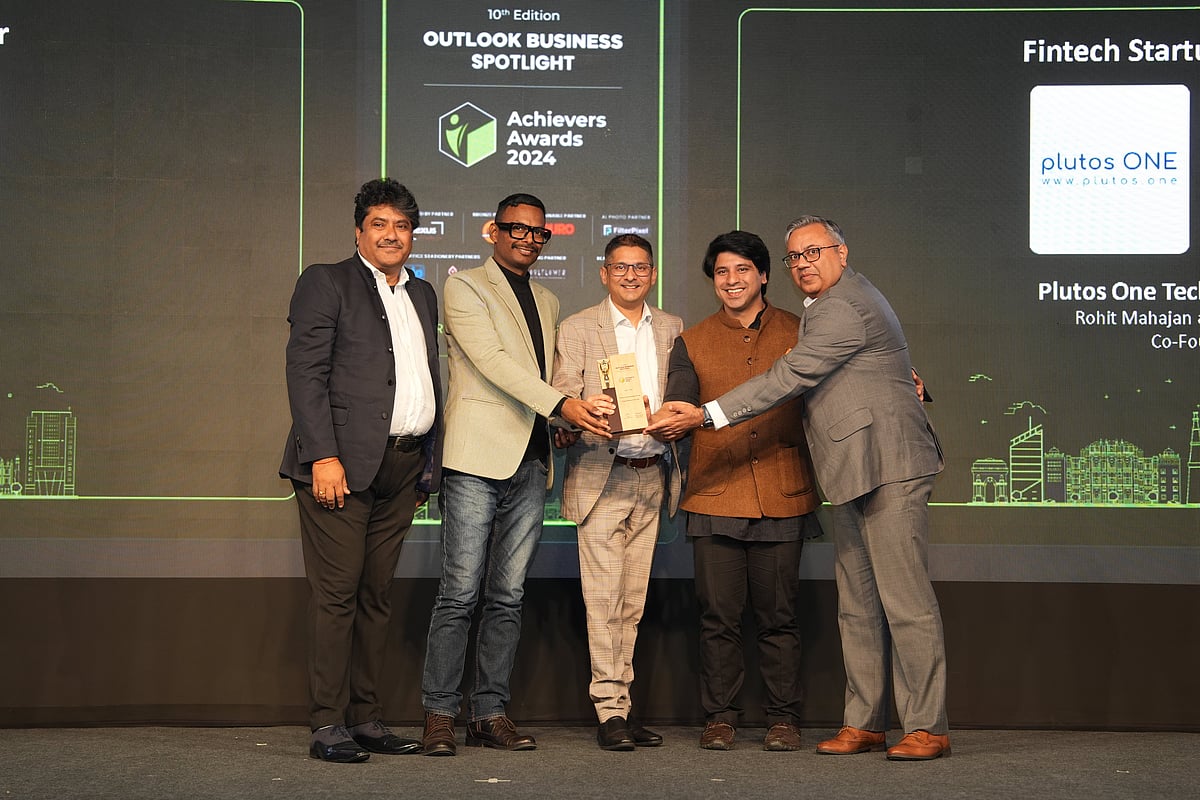 plutosONE: Leading The Fintech Revolution With Award-Winning Excellence