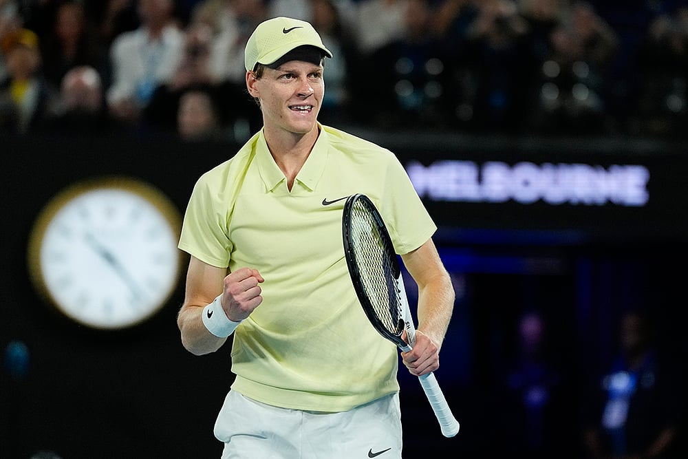 | Photo: AP/Ng Han Guan : Australian Open 2025 Semi-final: Jannik Sinner celebrates after defeating Ben Shelton