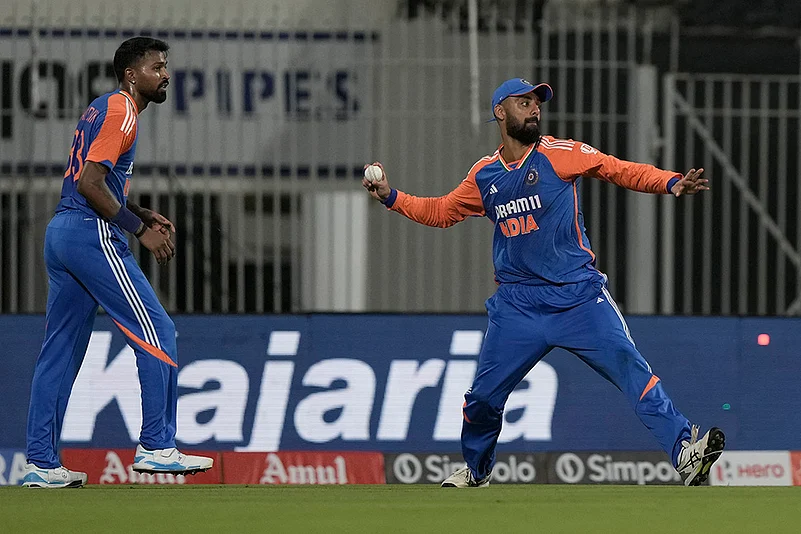 India vs England Cricket IND vs ENG 2nd T20 Match at Chennai: Varun Chakravarthy