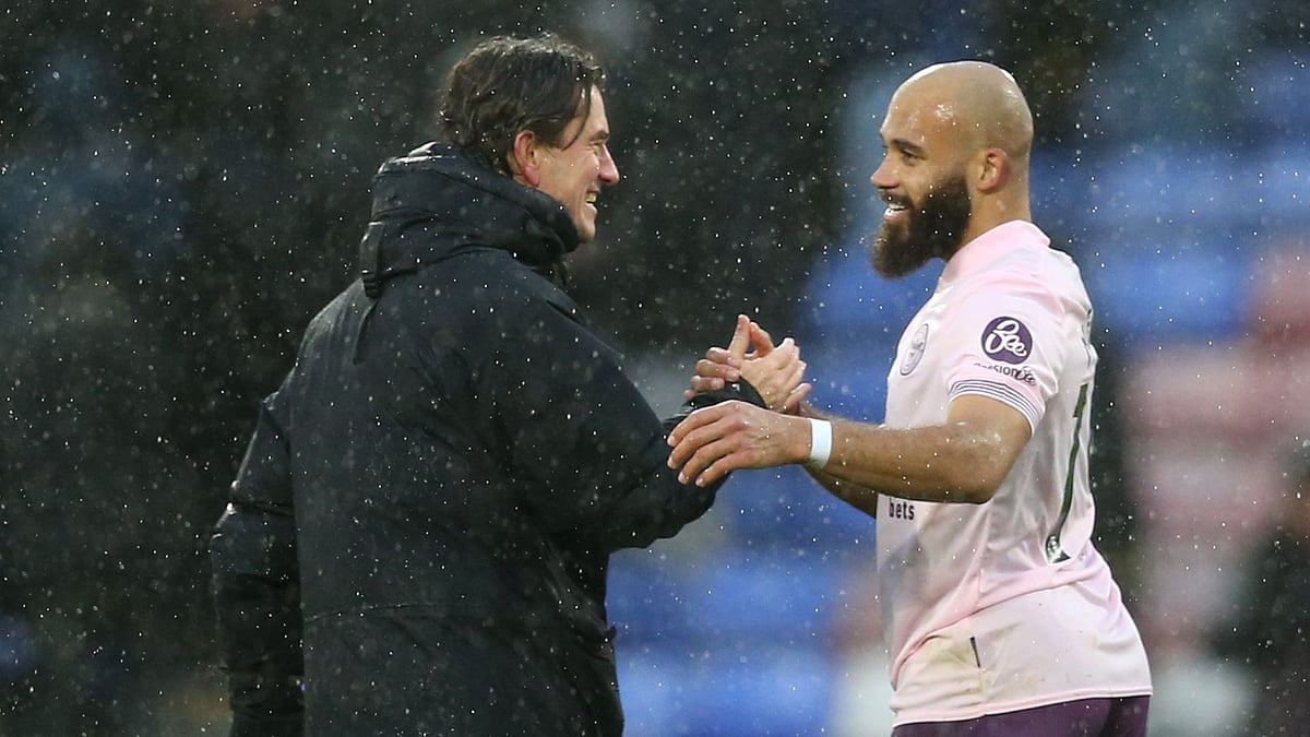 Frank and Mbeumo celebrate after the win