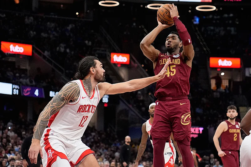 NBA Basketball: Cleveland Cavaliers vs Houston Rockets