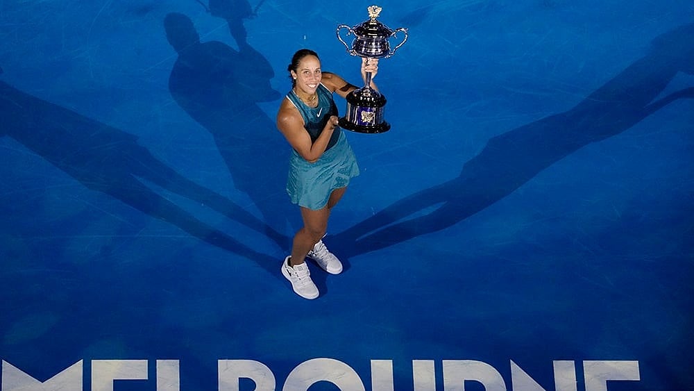 | Photo: AP/Manish Swarup : AUS Open Women's Singles Final: Madison Keys holds the Daphne Akhurst Memorial Cup