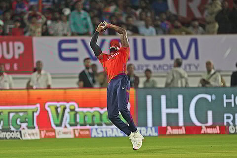 IND vs ENG 3rd T20: Jofra Archer takes the catch to get ndia's Abhishek Sharma out